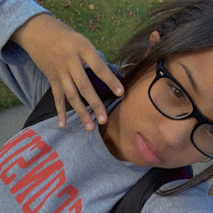 Meet your Posher, Adrianna